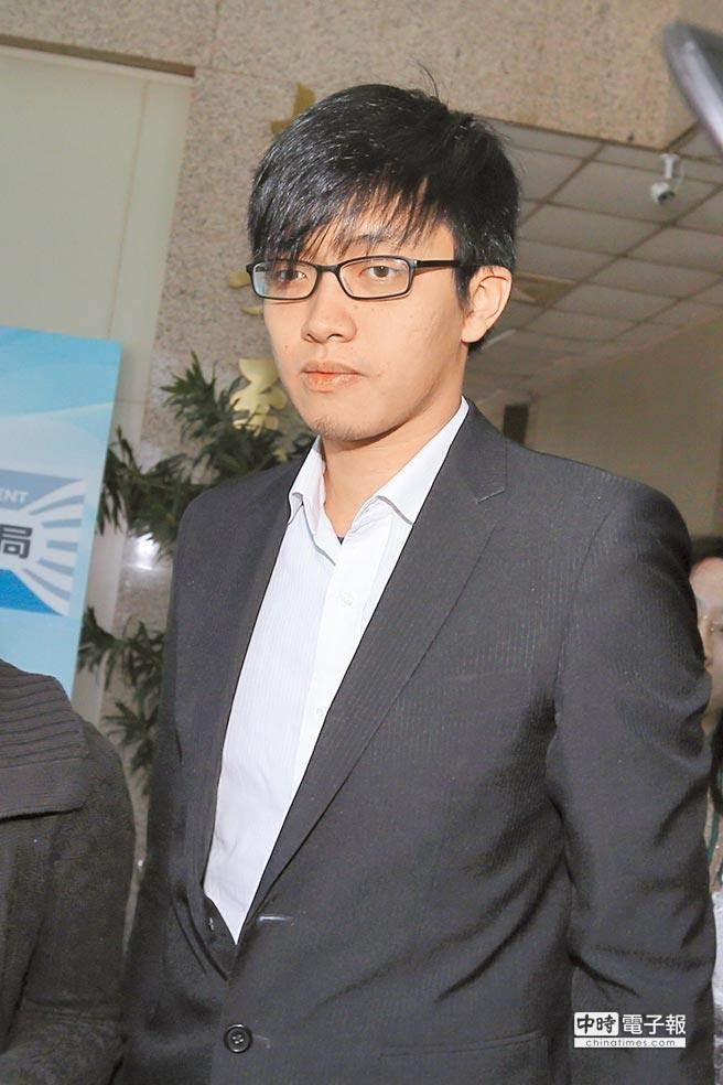 柯文哲競選市長時爆發(fā)竊聽案的助理彭盛韶已進入臺北市信息局擔任局長機要秘書。(圖片來源:臺灣中時電子報) 柯文哲競選市長時爆發(fā)竊聽案的助理彭盛韶已進入臺北市信息局擔任局長機要秘書。(圖片來源:臺灣中時電子報)