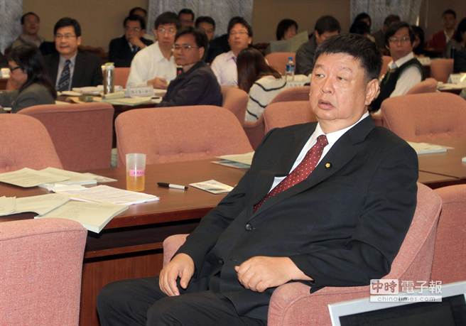 陳雪生將再入國民黨:黨不能垮臺!(圖) 陳雪生將再入國民黨:黨不能垮臺!(圖)