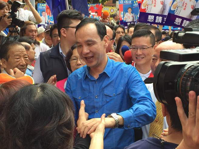 朱立倫桃園回防感受故鄉溫暖:一定要當選 朱立倫桃園回防感受故鄉溫暖:一定要當選