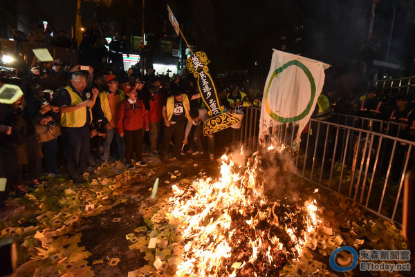 臺灣解體? 臺名嘴酸蔡當(dāng)局:被說成這樣還不知反省 臺灣解體? 臺名嘴酸蔡當(dāng)局:被說成這樣還不知反省