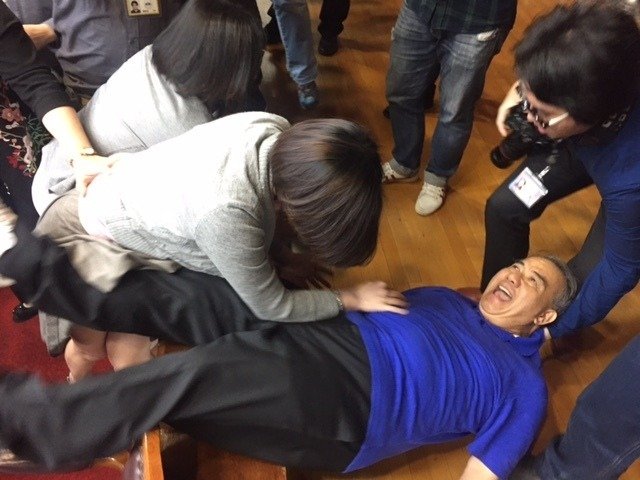 又是妙過(guò)!民進(jìn)黨當(dāng)局20分鐘通過(guò)“前瞻計(jì)劃”草案。(圖片來(lái)源:臺(tái)灣《聯(lián)合報(bào)》) 又是妙過(guò)!民進(jìn)黨當(dāng)局20分鐘通過(guò)“前瞻計(jì)劃”草案。(圖片來(lái)源:臺(tái)灣《聯(lián)合報(bào)》)