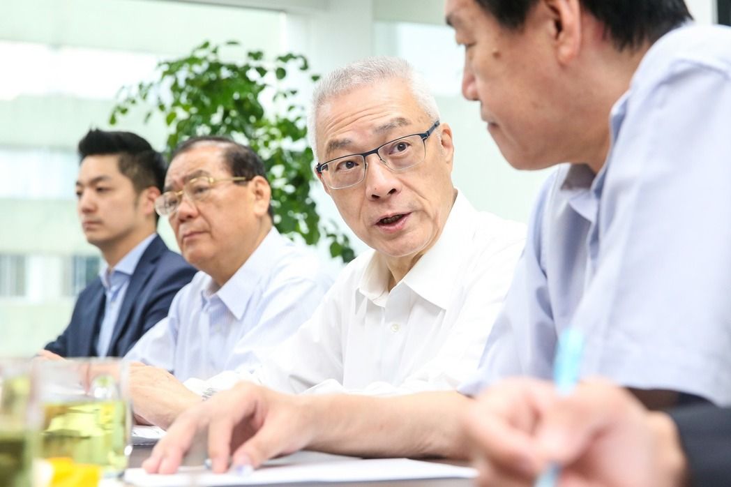 吳敦義擬成立“戰情中心” 助“立院”黨團發動攻勢 吳敦義擬成立“戰情中心” 助“立院”黨團發動攻勢