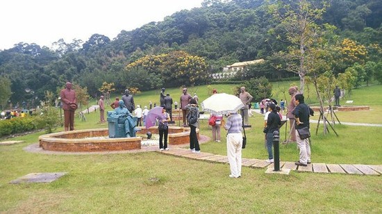 臺(tái)南拆蔣介石銅像桃園不拆欲擴(kuò)大兩蔣園區(qū)(圖)