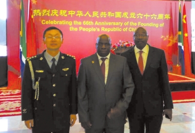 ־44q,侯W(xu)Ժɱ,(gu)Z(y)W(xu)ӢZ(y),AW(xu)Tʿ,20132vϷ,֮ǰ(gu)(dng)^(gu)(w)(lin)j(lu)١