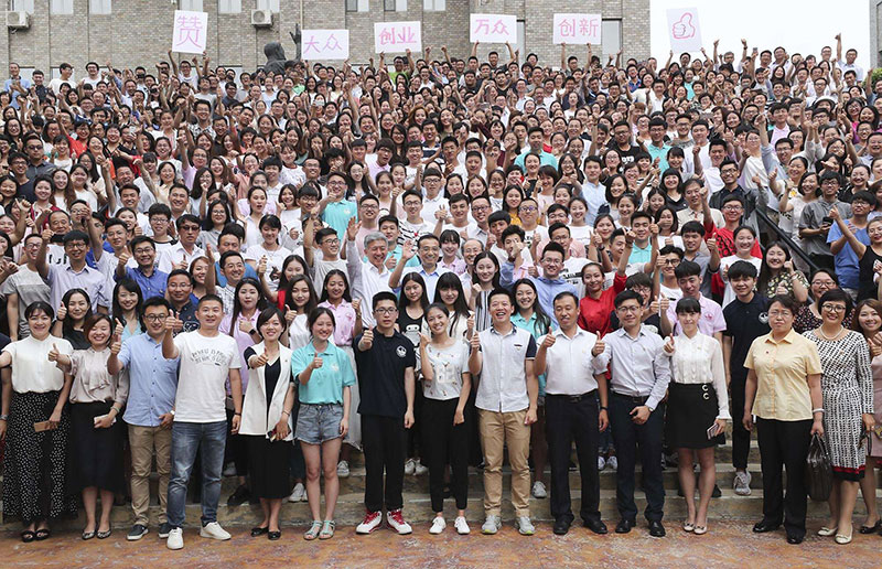 總理考察遼寧說的這些話,不光讓遼寧受益 總理考察遼寧說的這些話,不光讓遼寧受益