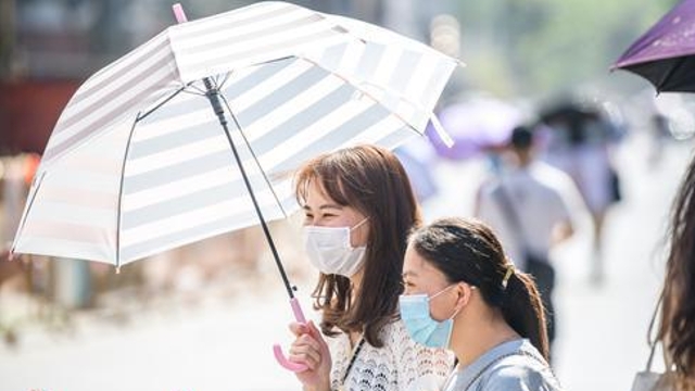 ߜسɫAЧ300Сr+LKڵ؛