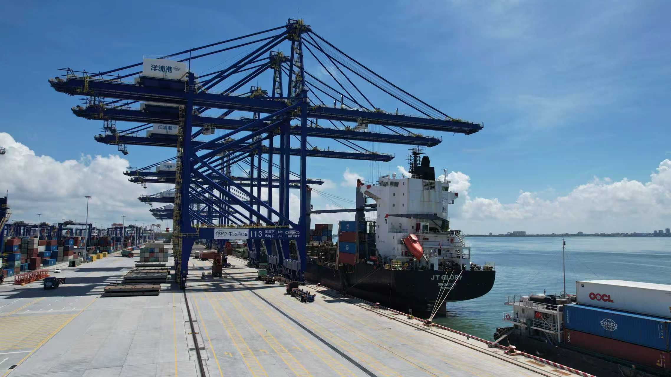 海南洋浦國際集裝箱碼頭。人民網記者 孟凡盛攝