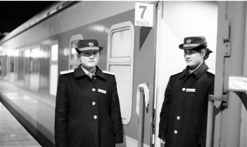 旅客認(rèn)錯(cuò)雙胞胎姐妹花列車員受驚:走得比我還快