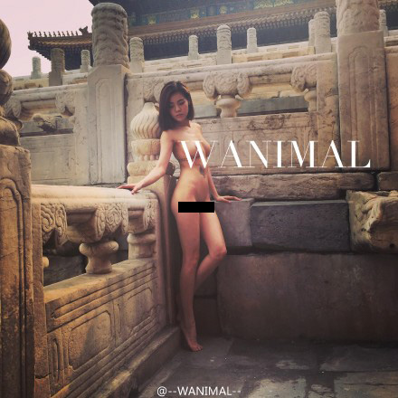 攝影師在故宮內(nèi)拍攝人體藝術(shù)照引爭議(圖) 攝影師在故宮內(nèi)拍攝人體藝術(shù)照引爭議(圖)